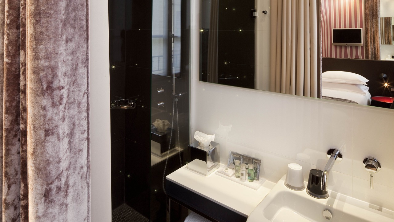 Photo of Bathroom in Quartier Sainte-Avoye