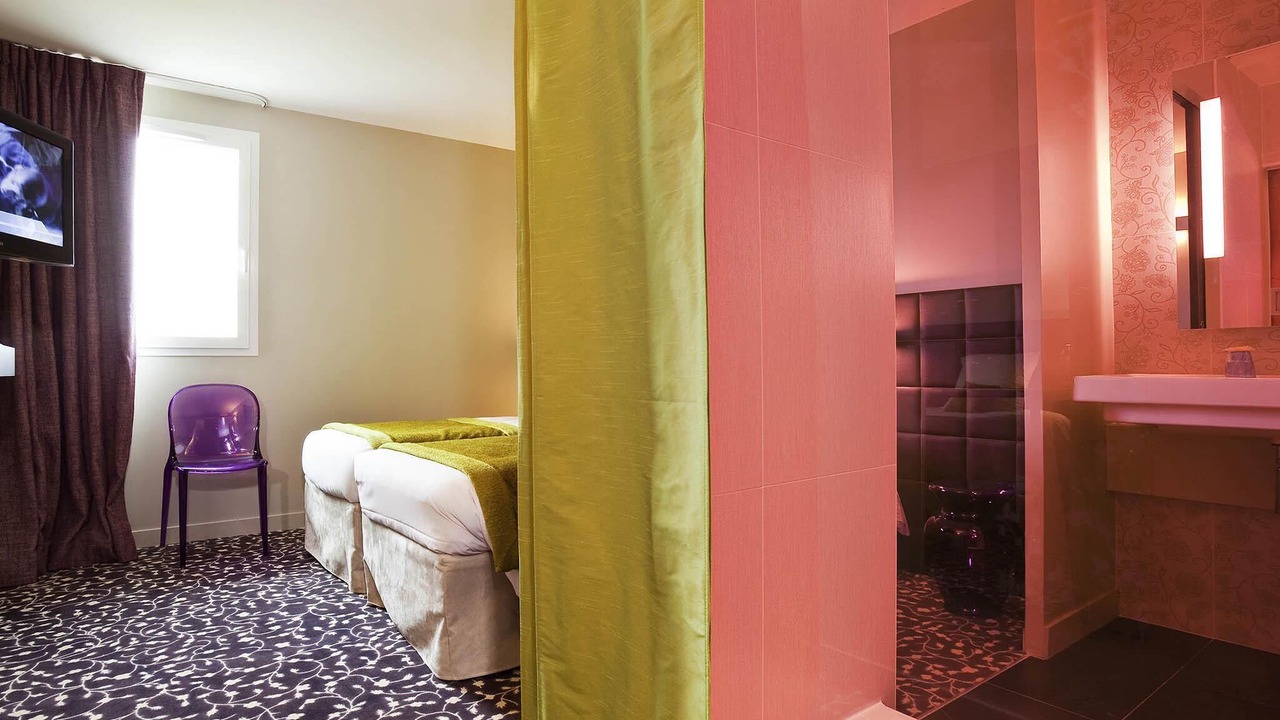 Photo of Bedroom in Jaux