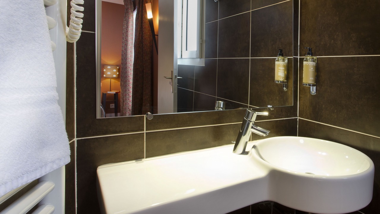 Photo of Bathroom in Quartier Sainte-Marguerite
