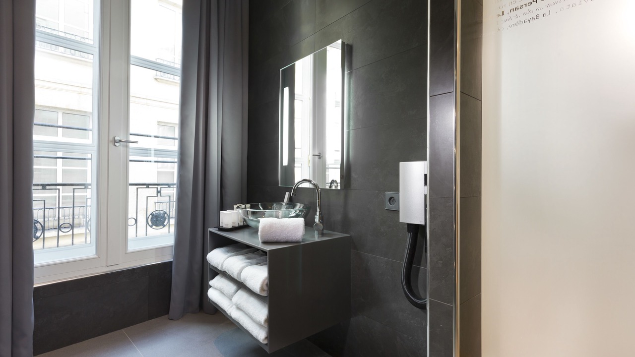 Photo of Bathroom in Vivienne