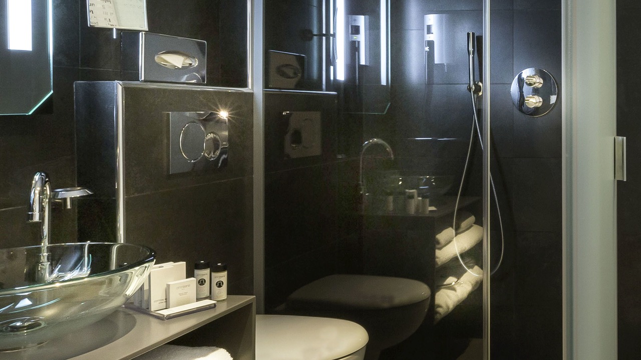 Photo of Bathroom in Vivienne