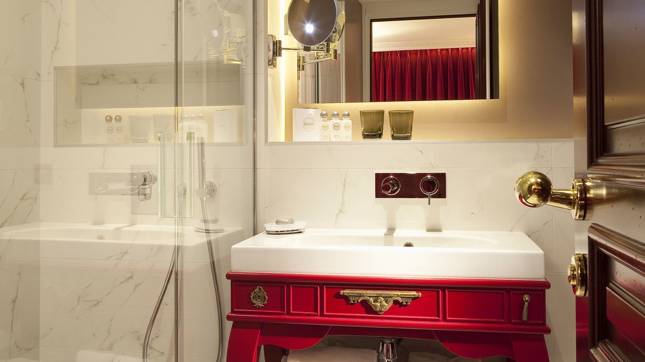Photo of Bathroom in Vivienne