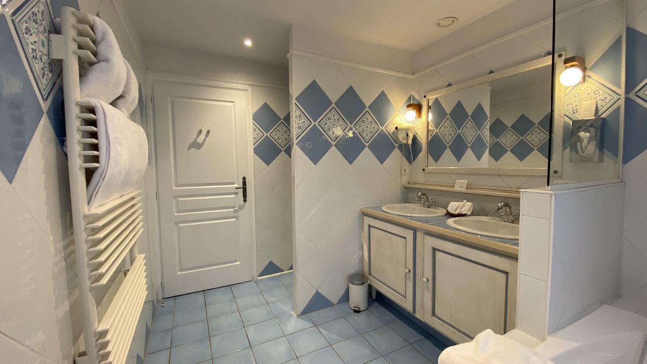 Photo of Bathroom in Gosnay