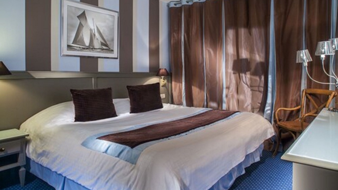 Photo of Bedroom in Vendin-le-Vieil