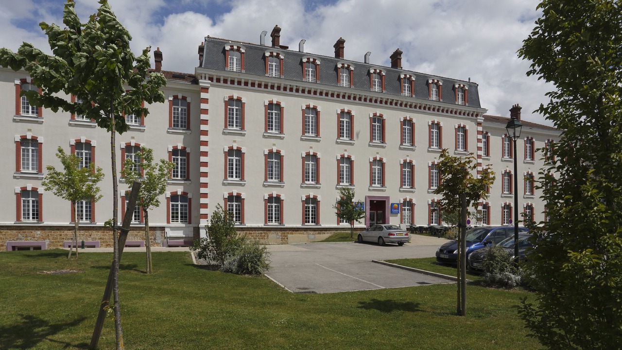 Photo of Buildings in Epernay