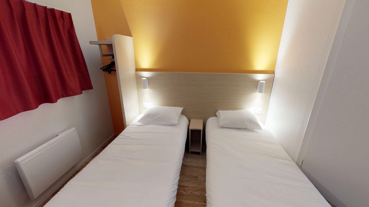Photo of Bedroom in Tinqueux
