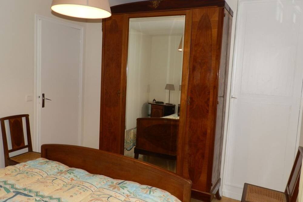 Photo of Bedroom in Sannois