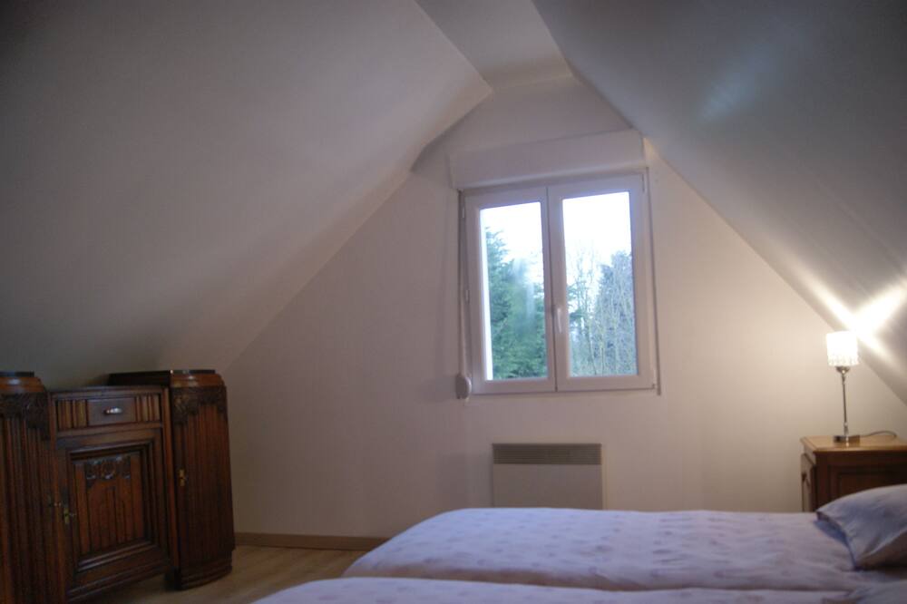 Photo of Bedroom in Belle-et-Houllefort