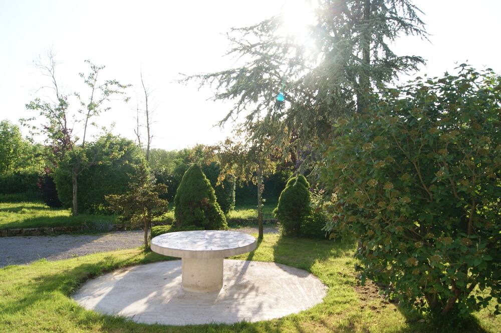 Photo of Outdoor in Belle-et-Houllefort