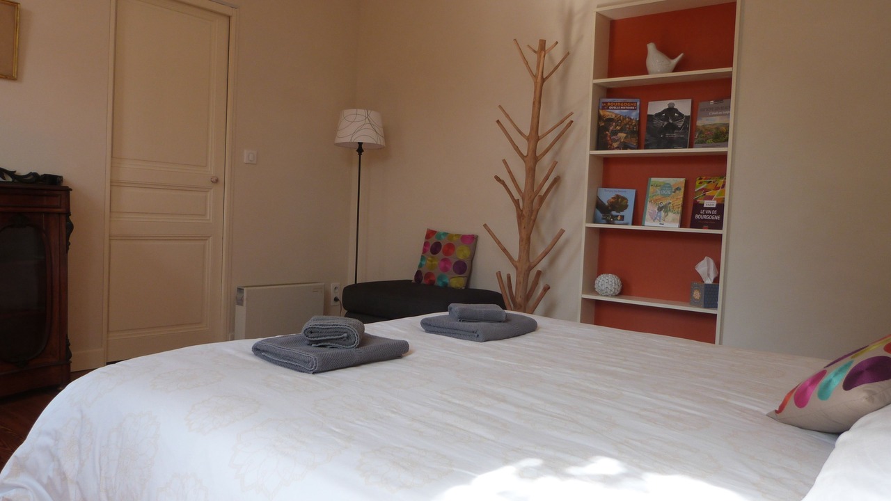 Photo of Bedroom in Savigny-les-Beaune