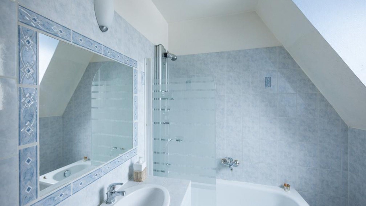 Photo of Bathroom in Chaumont-en-Vexin