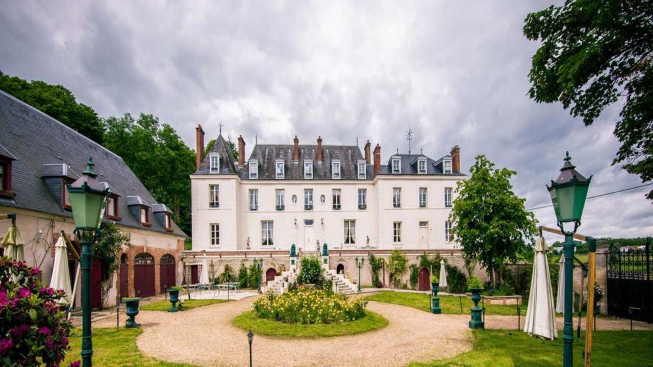 Photo of Buildings in Chaumont-en-Vexin