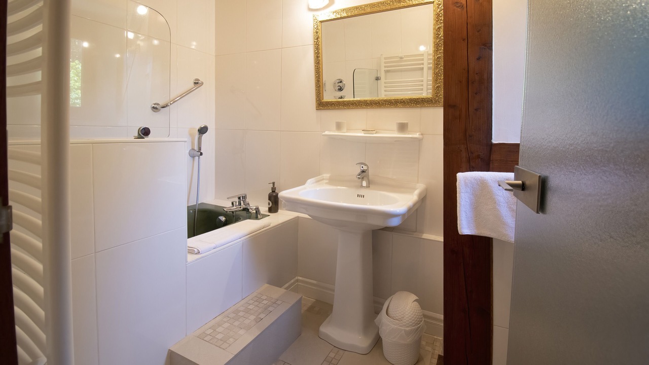 Photo of Bathroom in Les Preaux