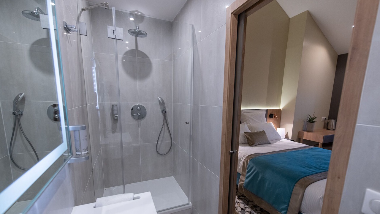 Photo of Bathroom in Saint-Honore - Jeanne d'Arc