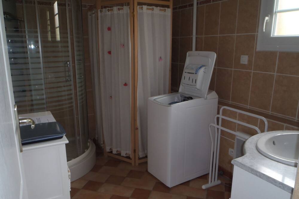 Photo of Bathroom in Londinieres