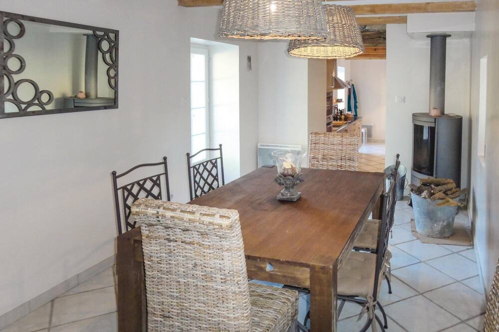 Photo of Bedroom in Saint-Pierre-de-la-Fage