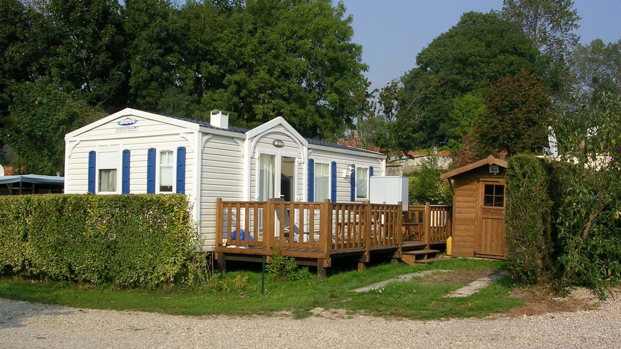 Photo of Buildings in Roussent