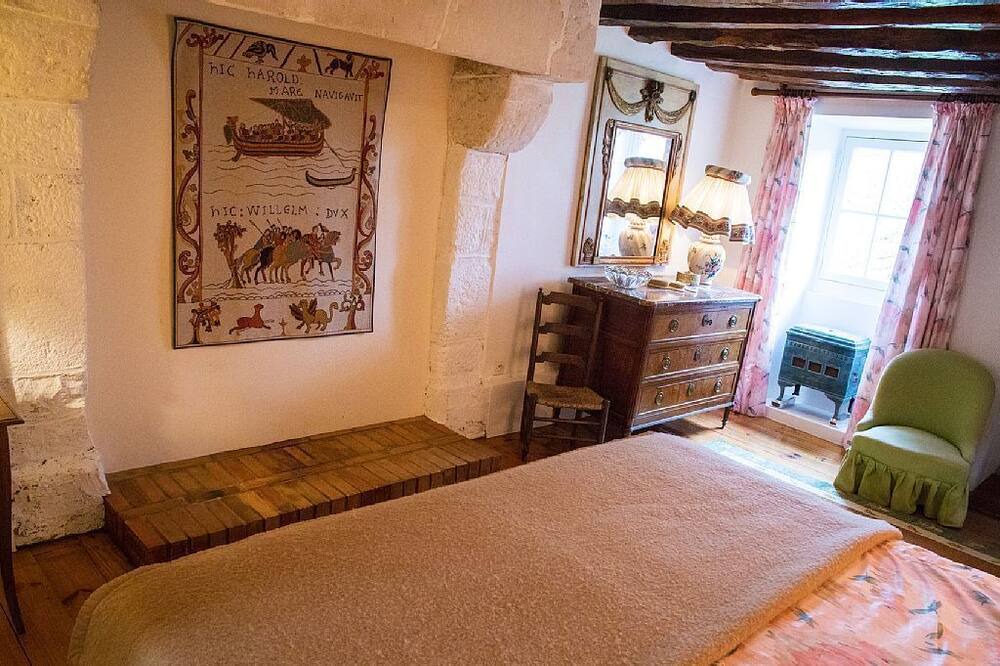 Photo of Bedroom in Joue-du-Plain