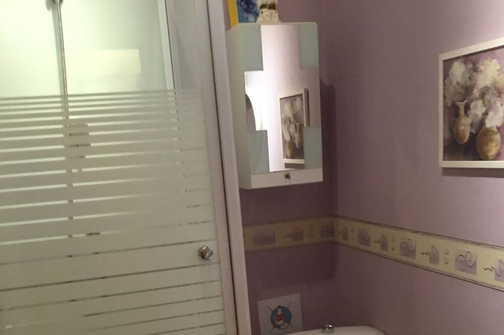 Photo of Bathroom in Cormot-le-Grand