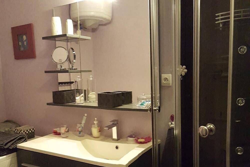 Photo of Bathroom in Salins-les-Bains