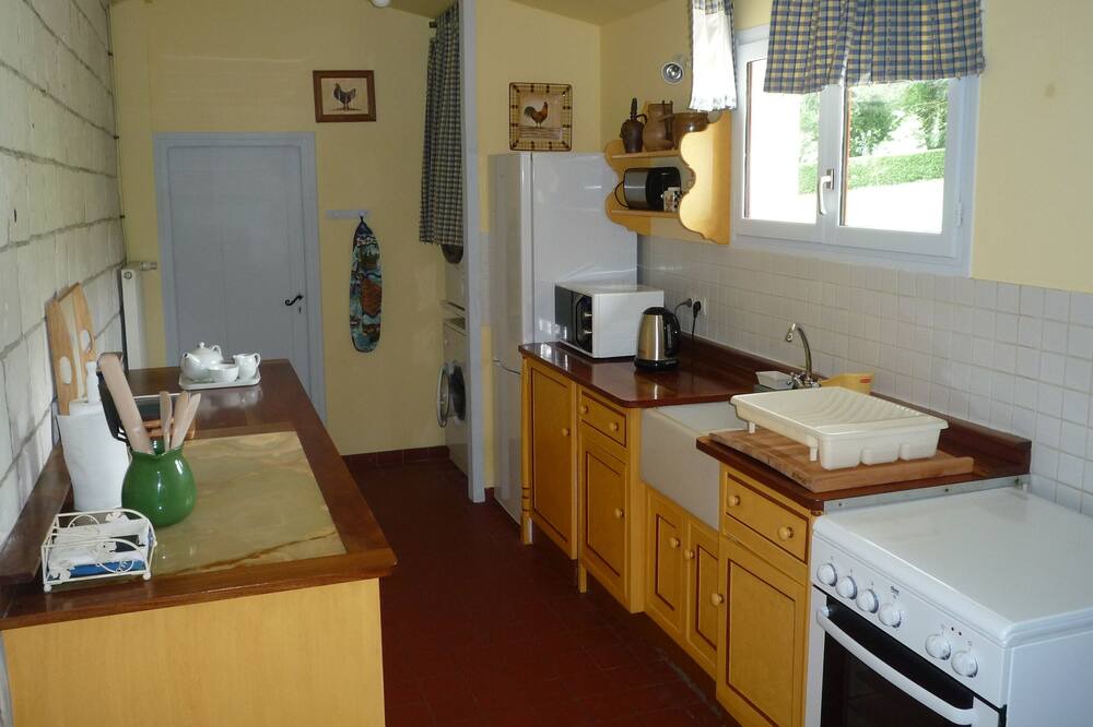 Photo of Kitchen in Cavron-Saint-Martin