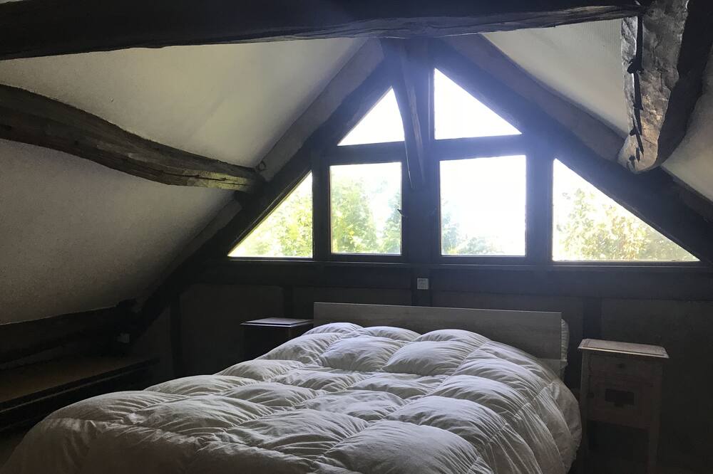 Photo of Bedroom in Saint-Clair-sur-Epte