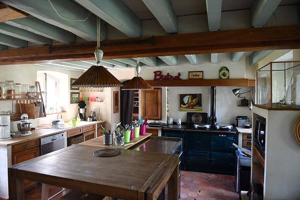Photo of Kitchen in Treuzy-Levelay