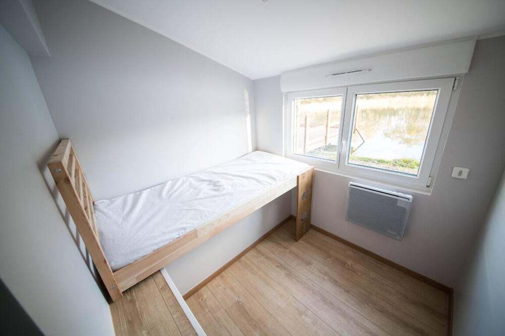 Photo of Bedroom in Festubert