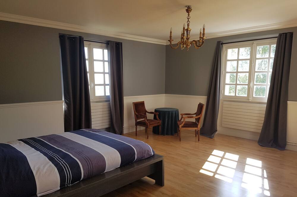 Photo of Bedroom in Aigremont