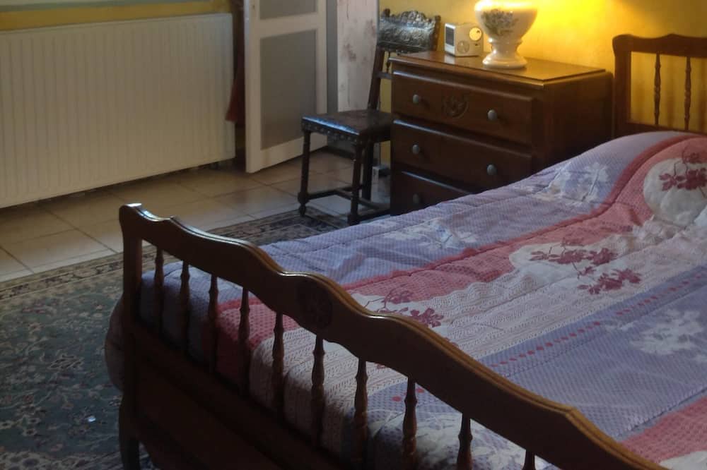 Photo of Bedroom in Vron
