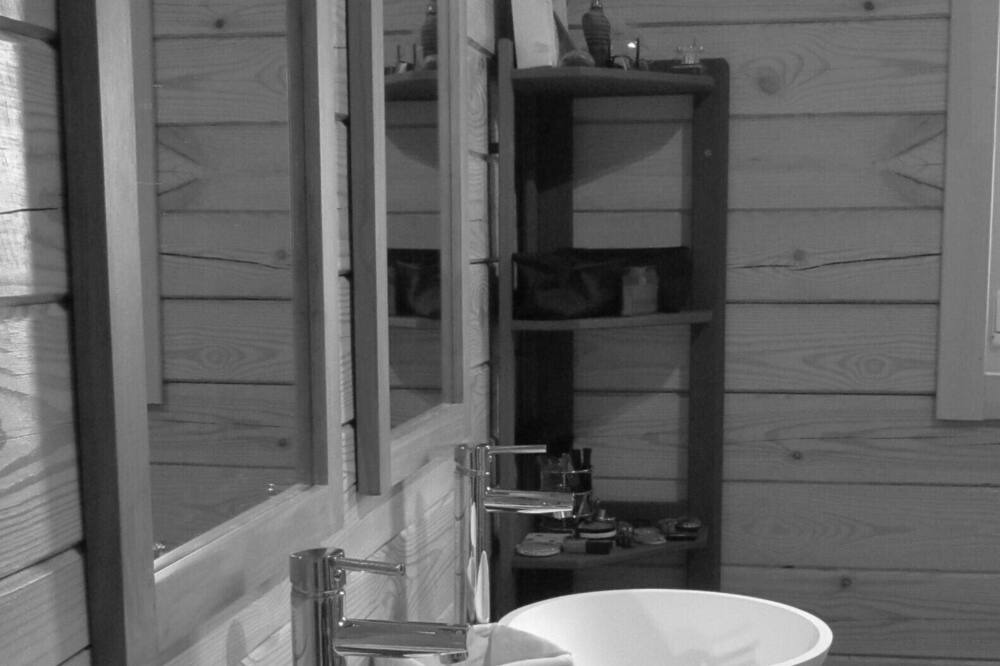 Photo of Bathroom in Arleux