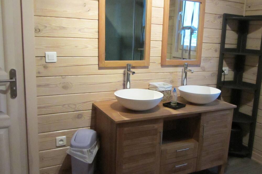 Photo of Bathroom in Arleux