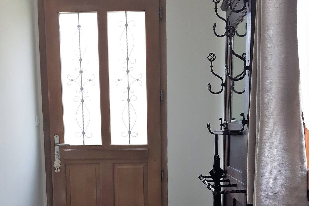 Photo of Bedroom in Couloisy