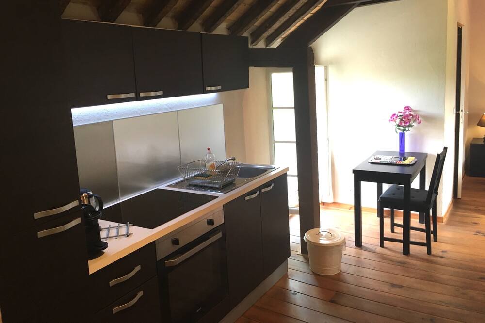 Photo of Kitchen in Thiveral-Grignon