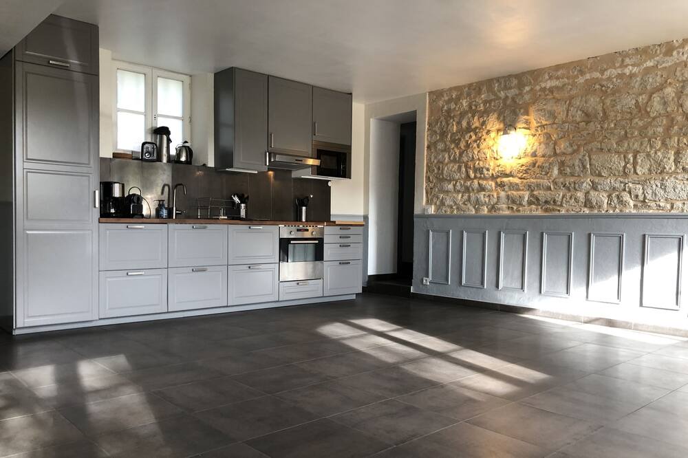 Photo of Kitchen in Thiveral-Grignon