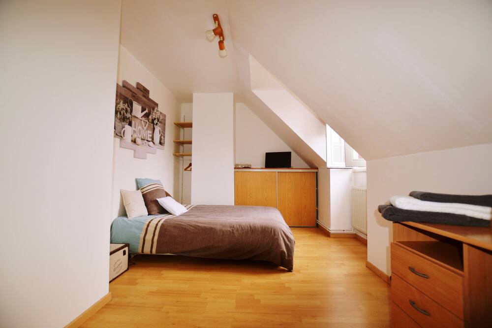 Photo of Bedroom in Saint-Germain-les-Corbeil