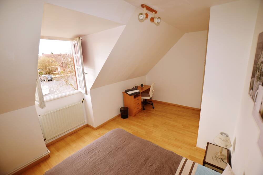 Photo of Bedroom in Saint-Germain-les-Corbeil