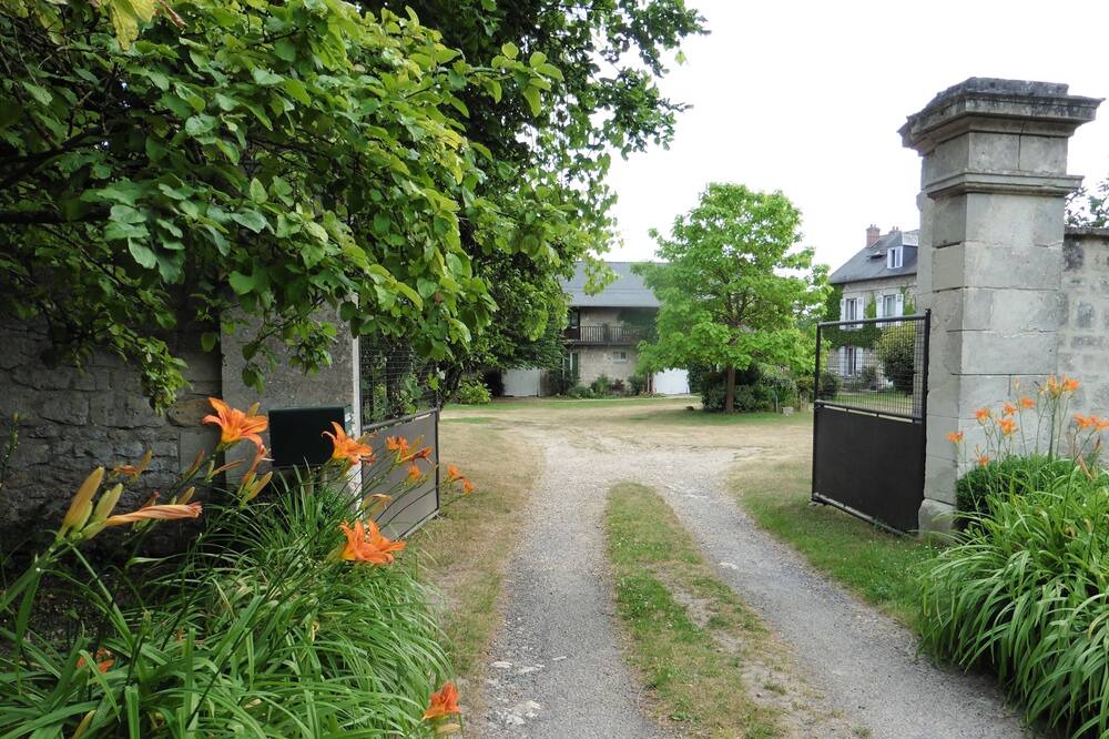 Photo of Outdoor in Chivres-Val