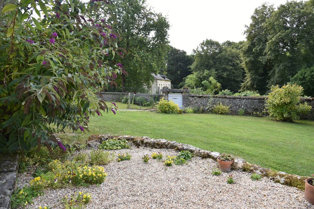 Photo of Outdoor in Dampsmesnil