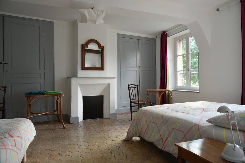 Photo of Bedroom in Dampsmesnil