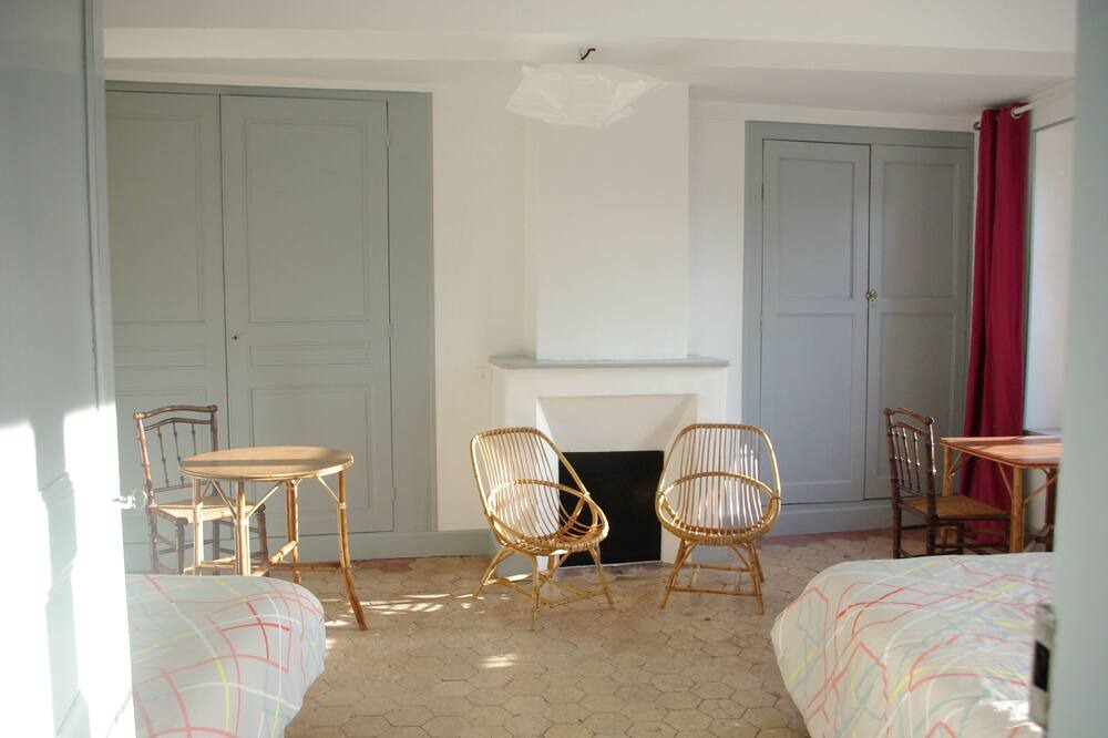 Photo of Bedroom in Dampsmesnil