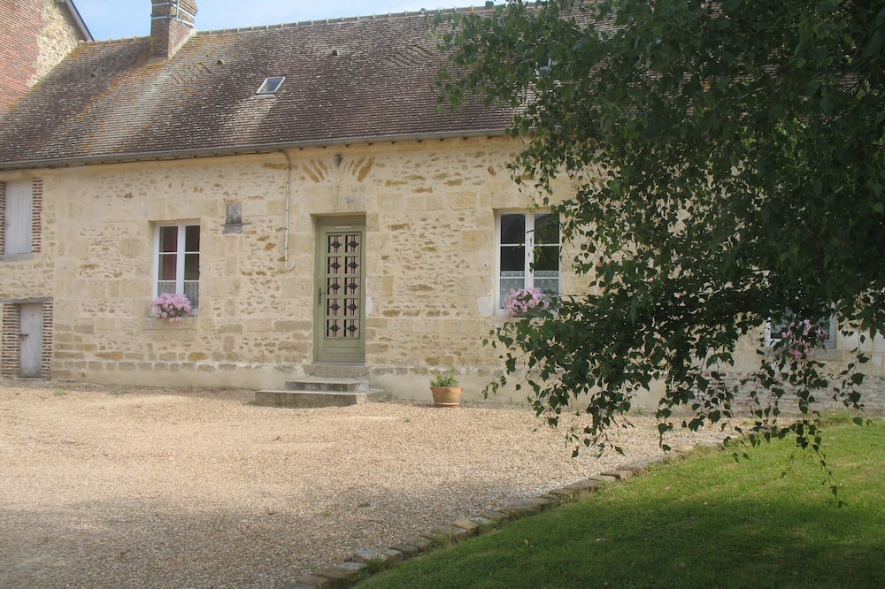 Photo of Outdoor in Bures