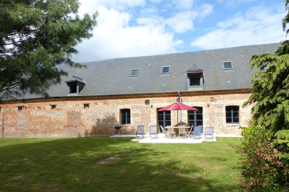 Photo of Outdoor in Cottevrard