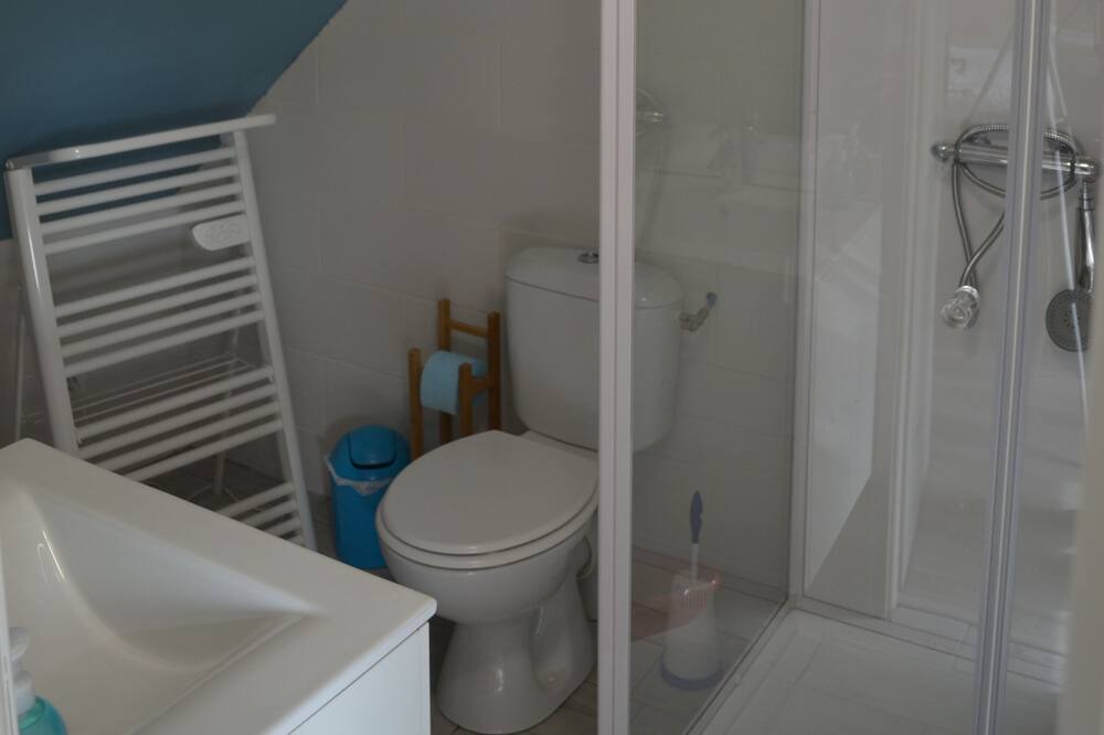 Photo of Bathroom in Crecy-en-Brie