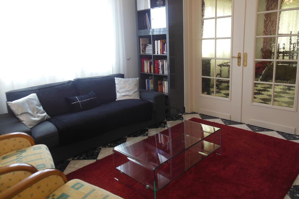 Photo of Livingroom in Vertus