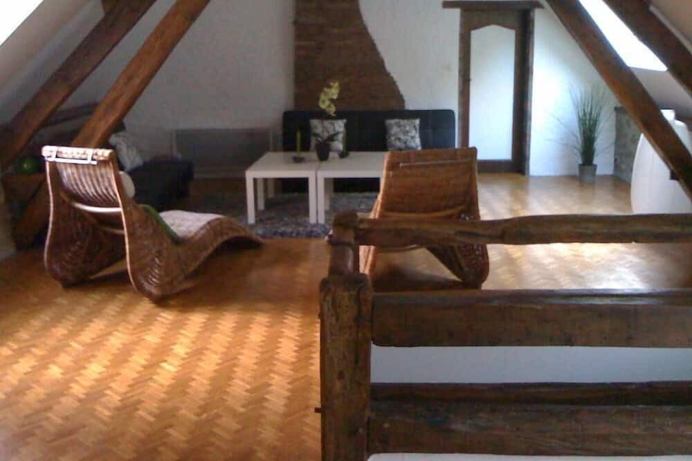 Photo of Livingroom in Orbais-l'Abbaye