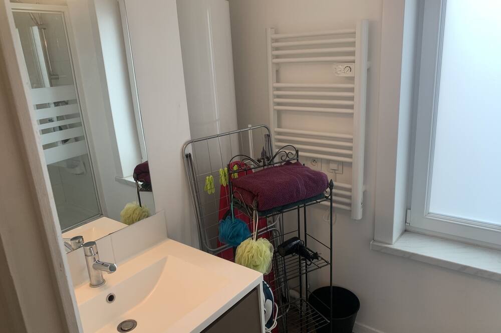Photo of Bathroom in Coudekerque-Branche