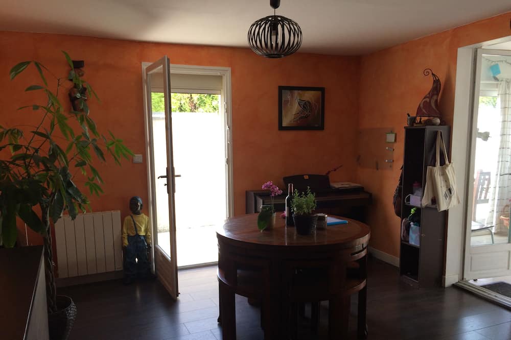 Photo of Livingroom in Saint Germain les Arpajon