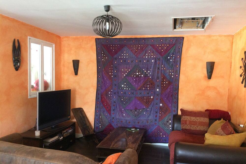 Photo of Livingroom in Saint Germain les Arpajon
