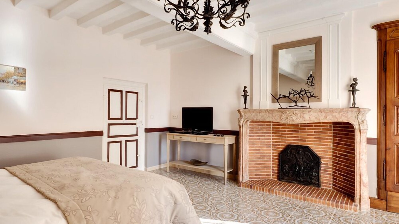 Photo of Bedroom in Saunieres